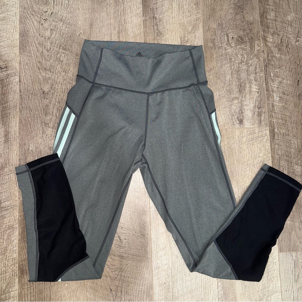 Women’s Adidas leggings